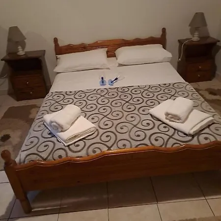 Spiros Corfu Apartment *